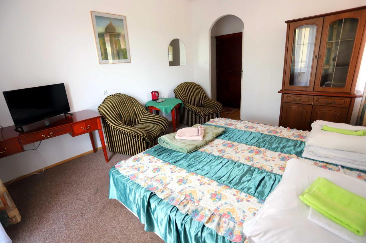Domy Wczasowe Tryumfy Bed and Breakfast Krynica Zdroj Buitenkant foto