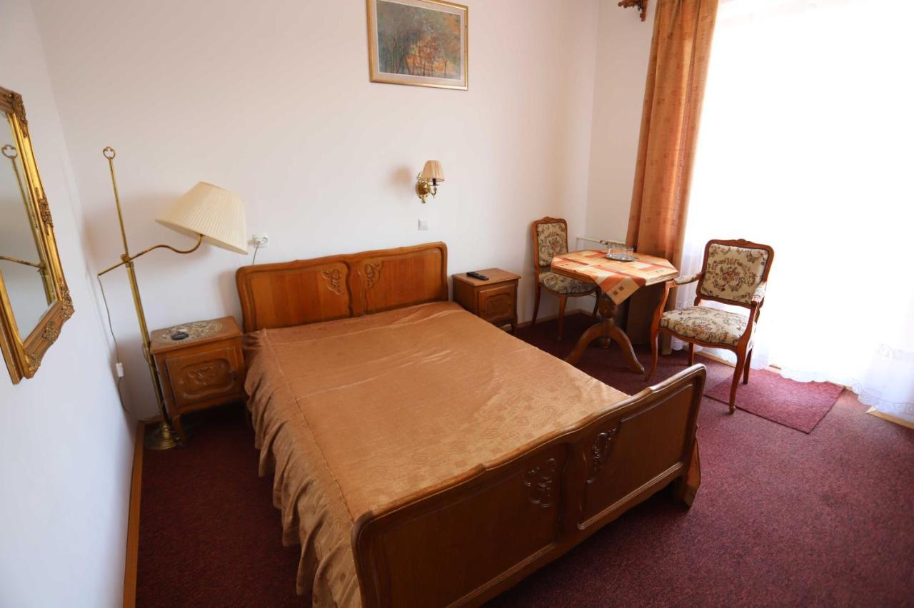 Domy Wczasowe Tryumfy Bed and Breakfast Krynica Zdroj Buitenkant foto