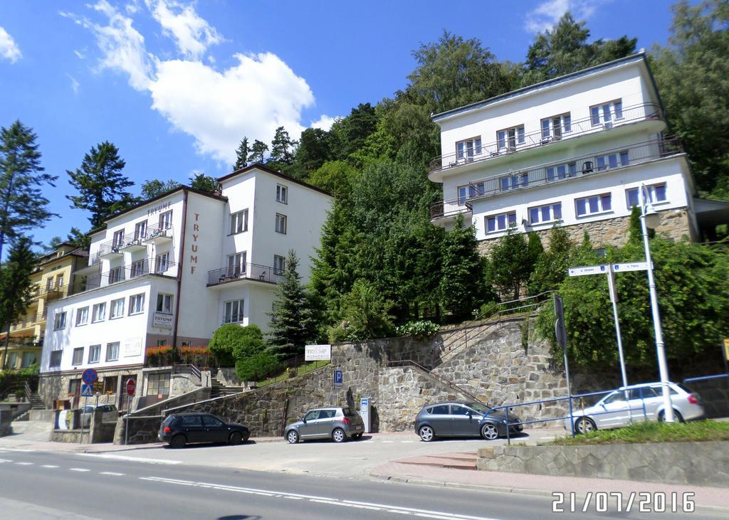 Domy Wczasowe Tryumfy Bed and Breakfast Krynica Zdroj Buitenkant foto